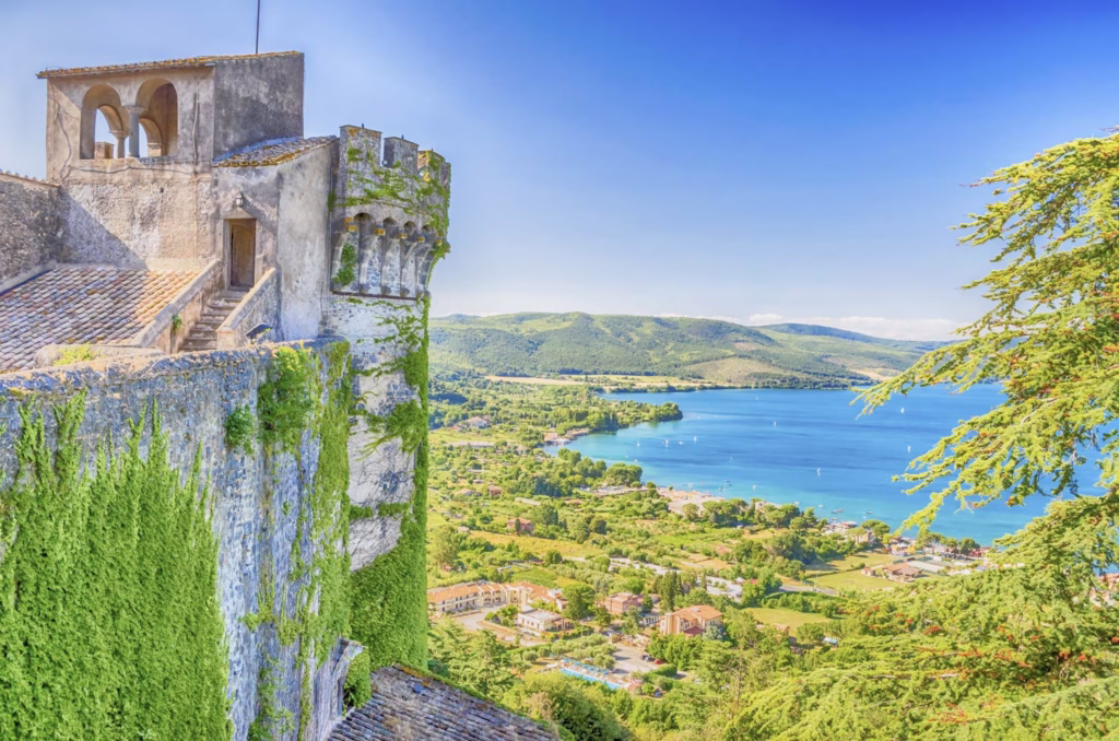 Lake Bracciano - Lazio - Italy | Visit Italy Guide| Where to go | What to Do Lake Bracciano - Lazio - Italy