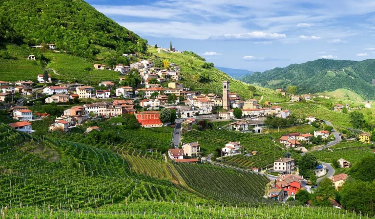 Discover Valdobbiadene: Prosecco, History, and Scenic Views