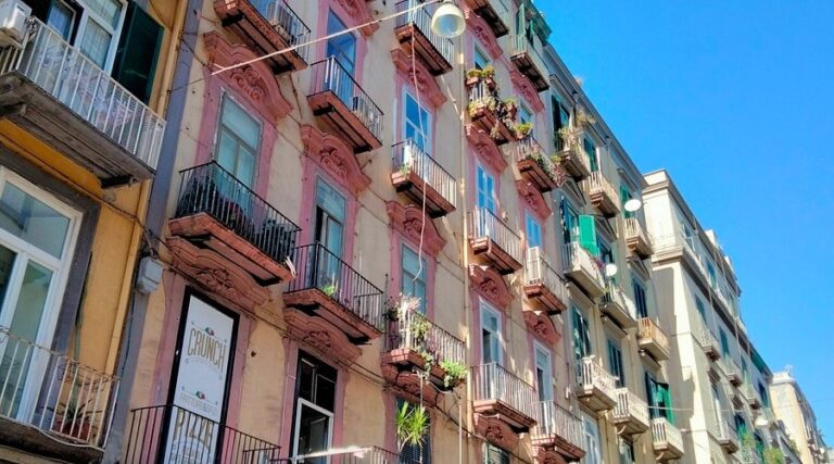 Via Toledo, Naples